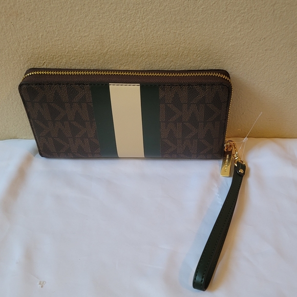 Michael kors wallet - Picture 8 of 15